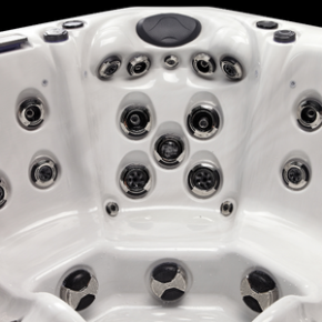 MAXIMUS HOT TUB